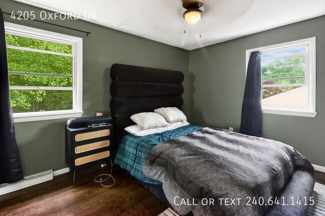 Building Photo - 4205 Oxford Dr