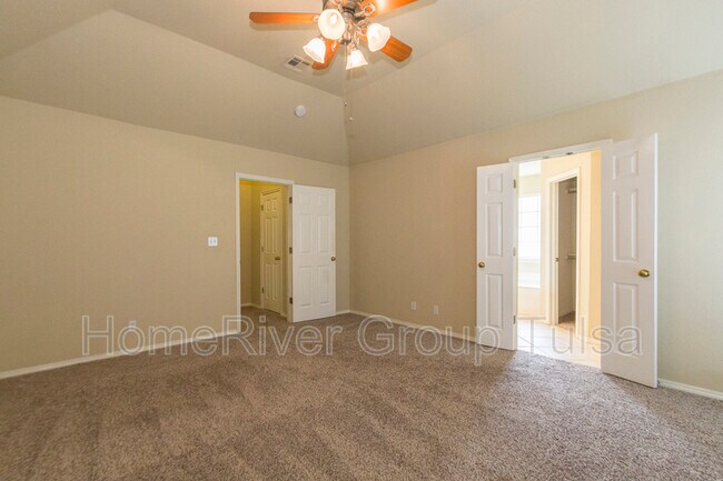 Building Photo - 309 W Charleston St