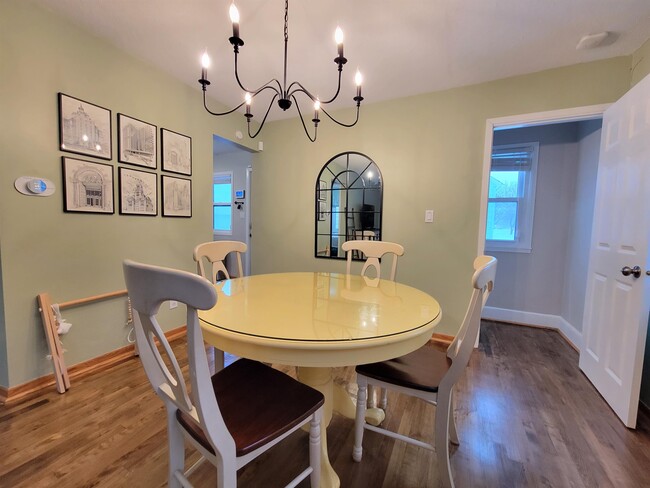 Building Photo - 730 11th Ave SE