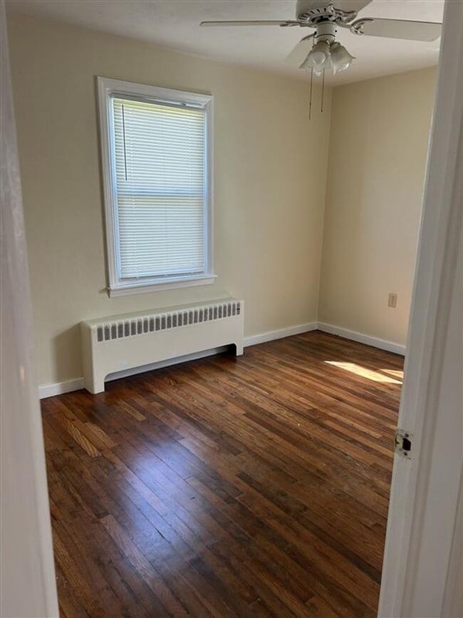 Building Photo - 4 Bedroom in Central School District