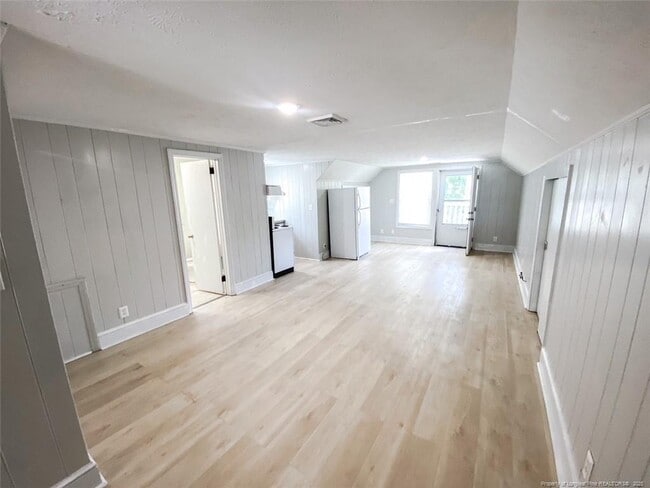 Building Photo - 209 W 16th St