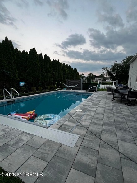 Building Photo - 799 Bowyer Ave