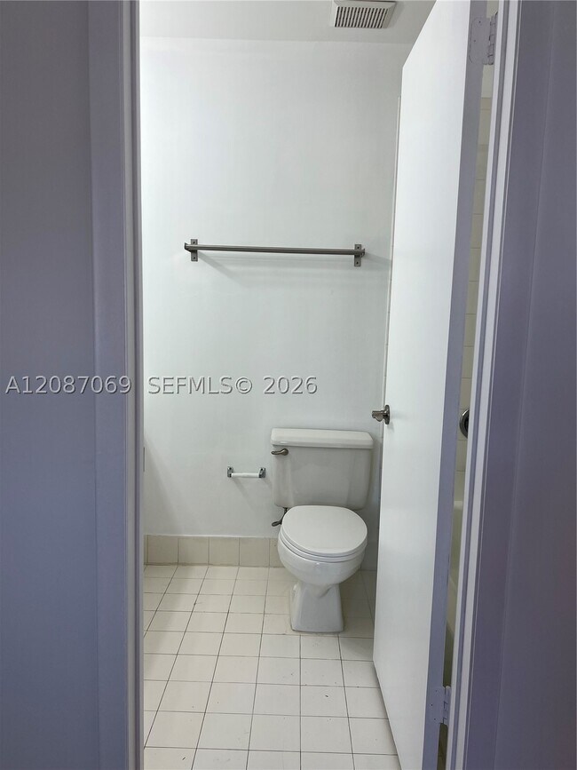 Building Photo - 1153 NW 123rd Pl