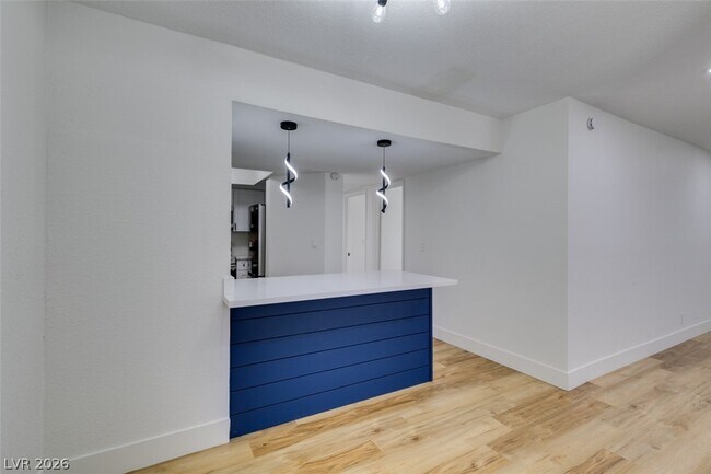 Building Photo - 5701 Smoke Ranch Rd