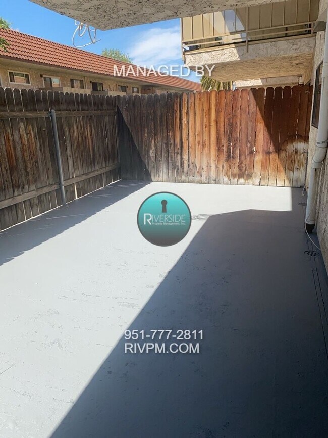 Building Photo - Spacious 2-Bedroom, 2-Bathroom Condo locat...