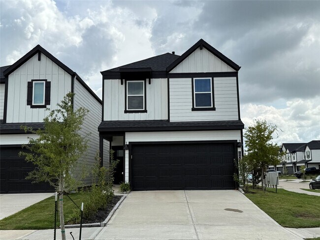 Building Photo - 12319 Maria Heights Ct