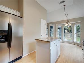 Building Photo - 1208 Woodhollow Cove