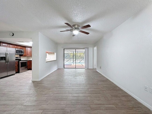 Building Photo - 7410 Dundee Ct