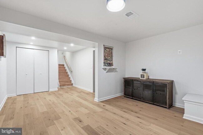 Building Photo - 12422 Parkton St