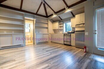 Primary Photo - "Charming Studio Retreat in San Rafael – C...