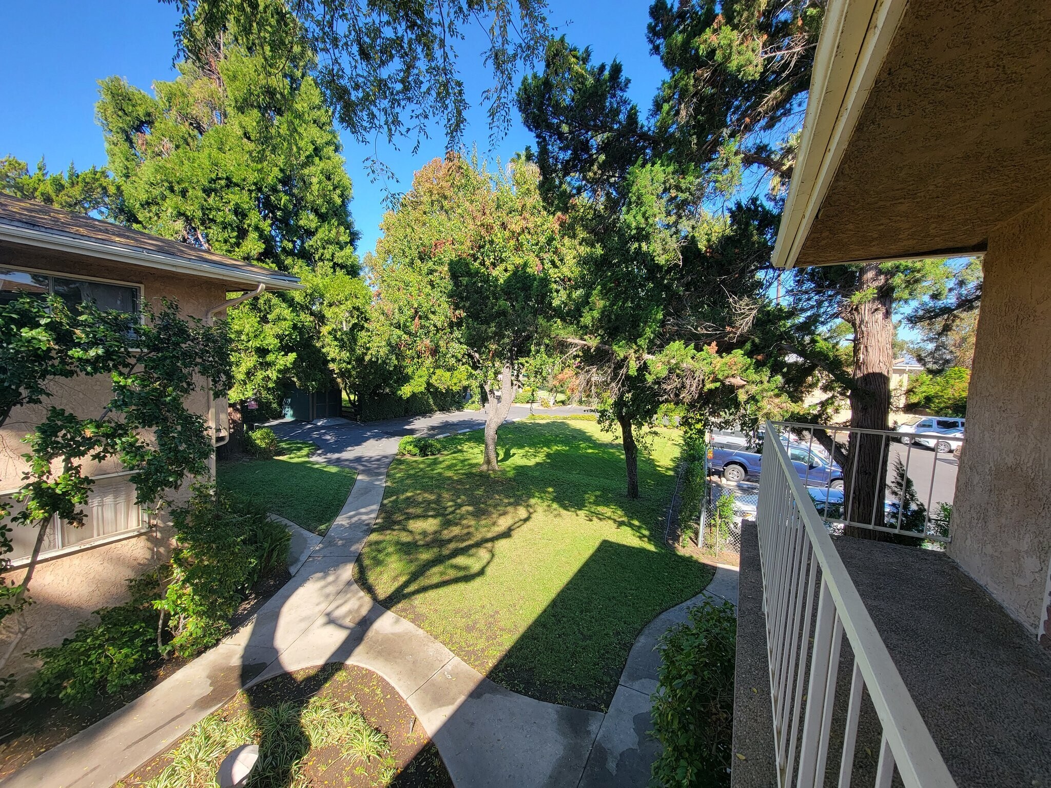 Building Photo - 13530 Leadwell St