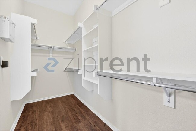 Building Photo - 1301 Raleigh Path