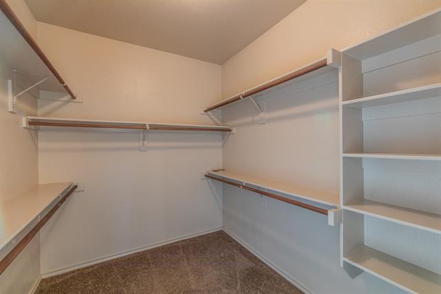 Building Photo - 10844 Irish Glen Trail