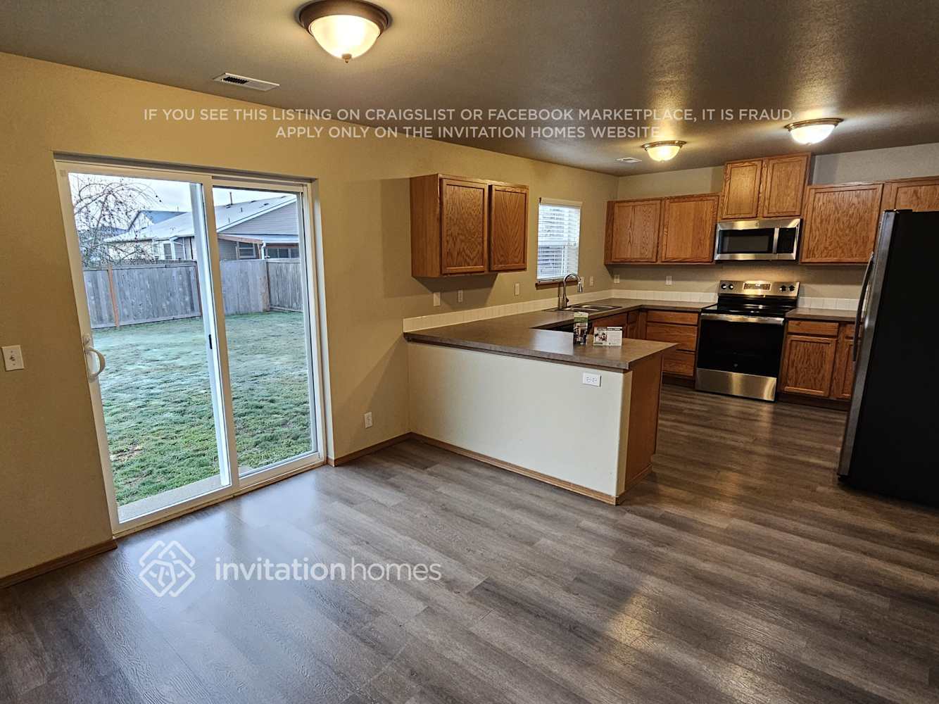 Building Photo - 114 Roberts St NE