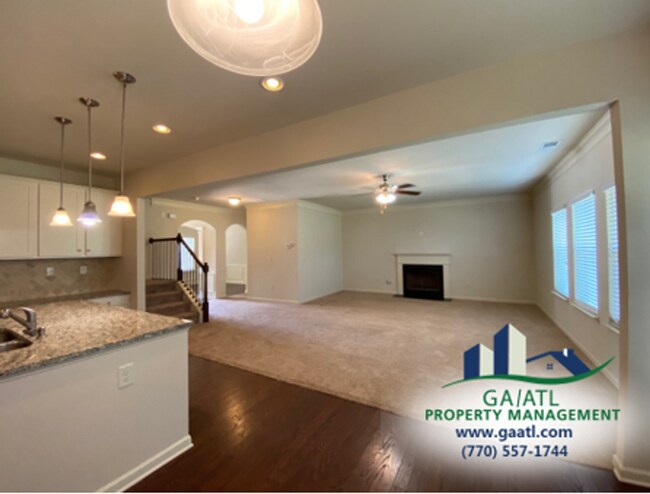 Building Photo - 600 Country Ridge Dr