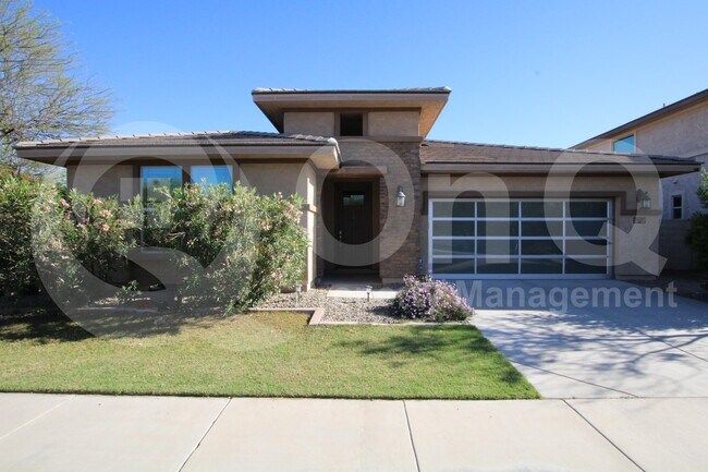 Primary Photo - 1465 E Ibis St