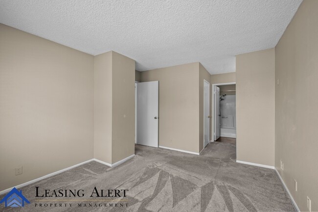 Building Photo - 27614 Nugget Dr