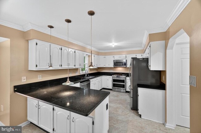 Building Photo - 14917 Brownstone Dr