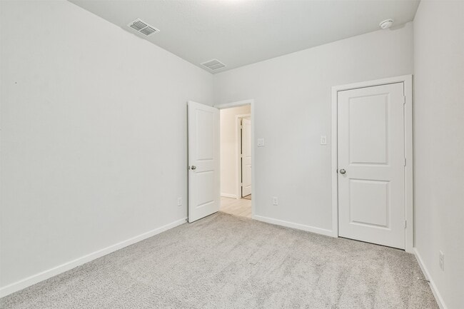 Building Photo - 9123 Eskesen Dr