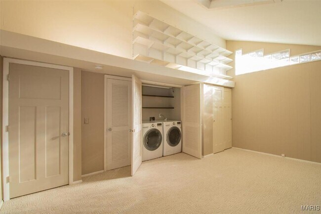Building Photo - 507 Glenmeadow Dr