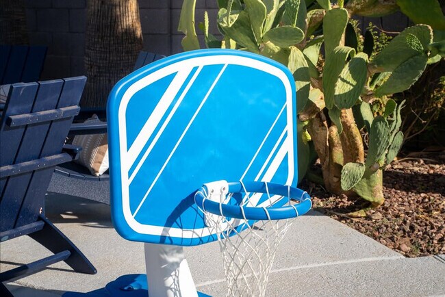 Building Photo - 10617 W Adela Dr.