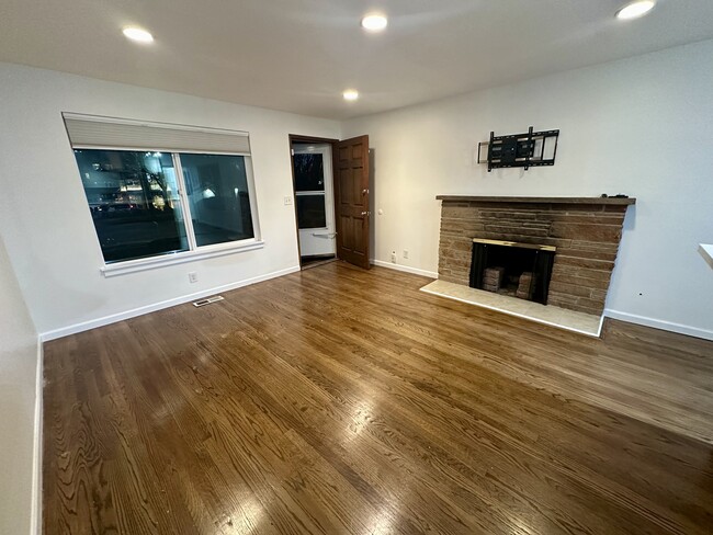 Living Room - 8522 Mary Ave NW