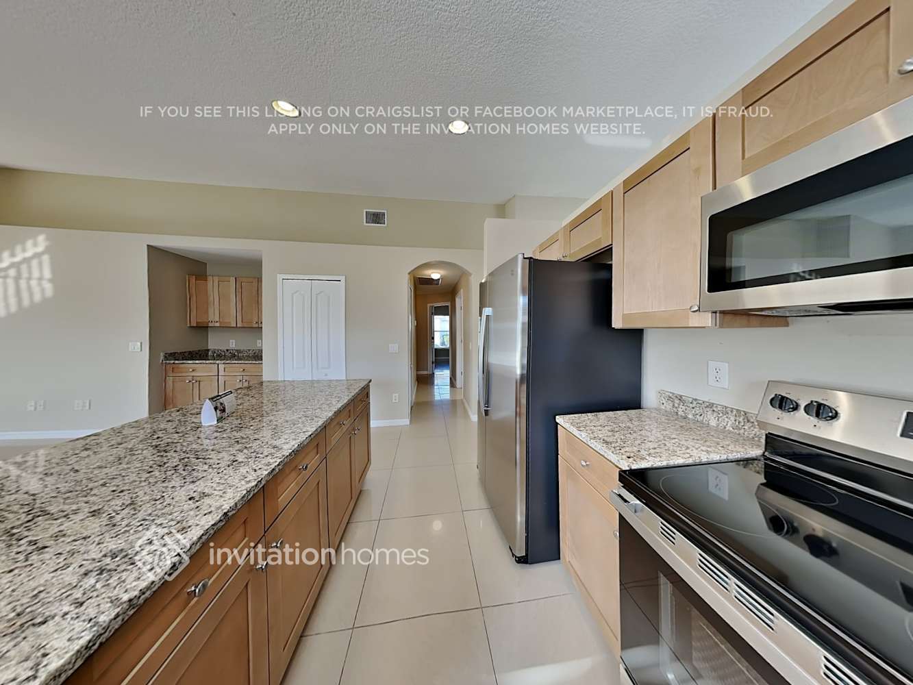 Building Photo - 2335 Roanoke Springs Dr