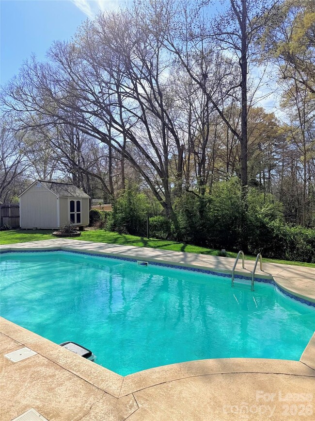 Building Photo - 3906 Crimson Wing Dr