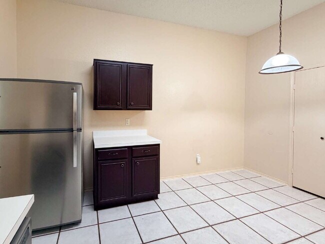 Building Photo - 3 Bed, 2 bath home in Burleson ISD - Great Location!