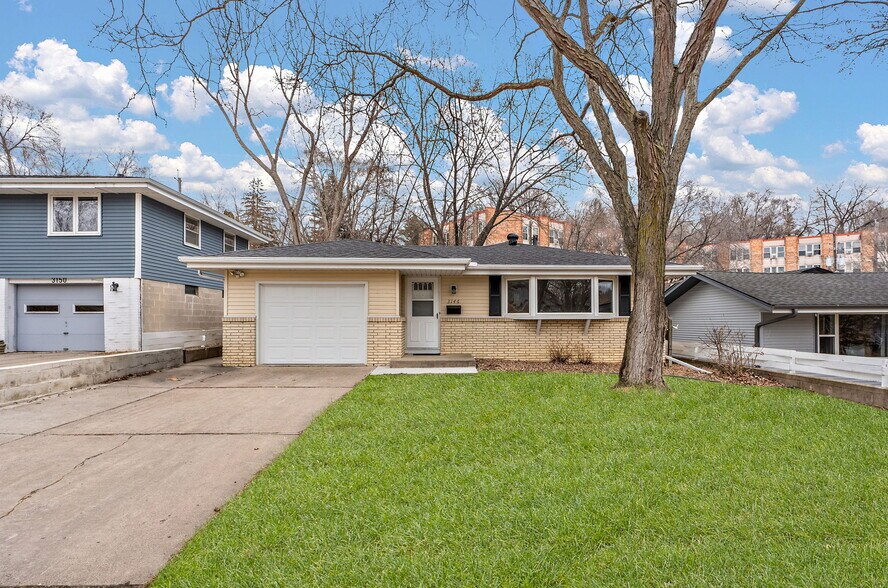 Concrete Driveway - 3146 Grimes Ave N