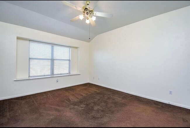 Building Photo - 20802 Oak Rain Ct