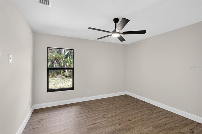 Building Photo - 20412 Elrose Ave