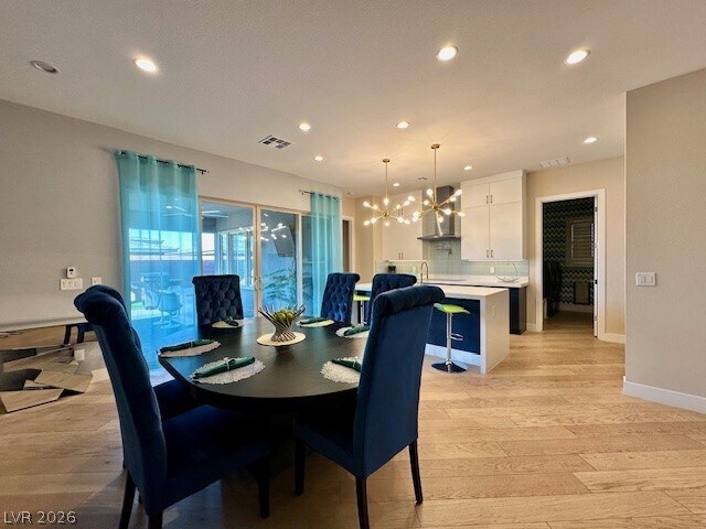 Building Photo - 6714 Desert Crimson St