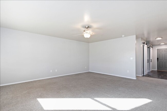 Building Photo - 2044 Kodiak St