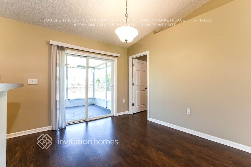 Building Photo - 2920 Bedford St