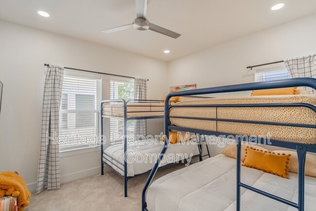 Building Photo - 719 Eleanor Ave