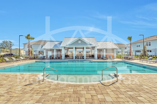 Building Photo - 8369 Zenith Cir