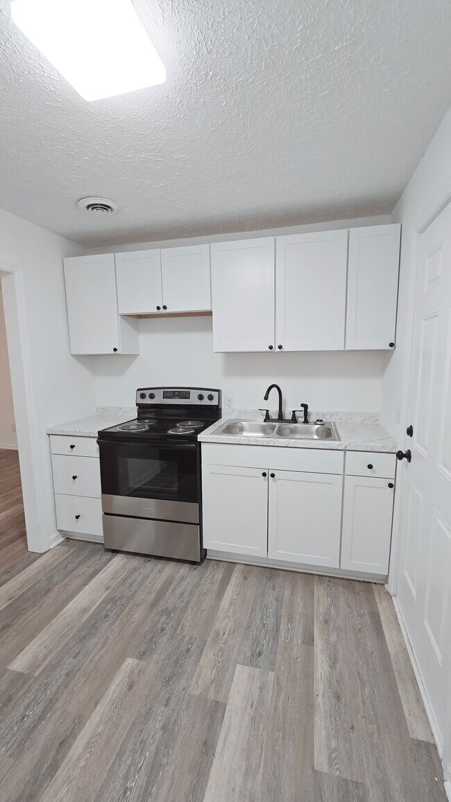 Building Photo - Monetta Apartments