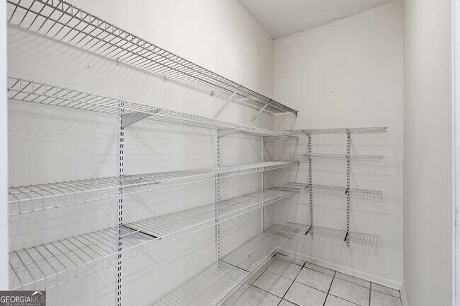 Building Photo - 1702 Clay Brooke Ct SE