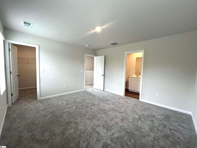 Building Photo - 7 Twiggs Ln