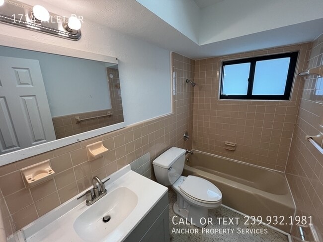 Building Photo - 1714 Inlet Dr