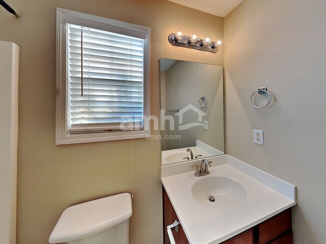 Building Photo - 119 Overlook Ct