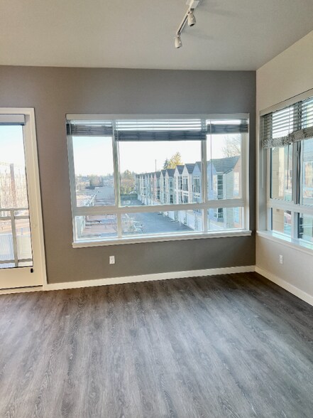 Building Photo - 2330 Yakima Ct