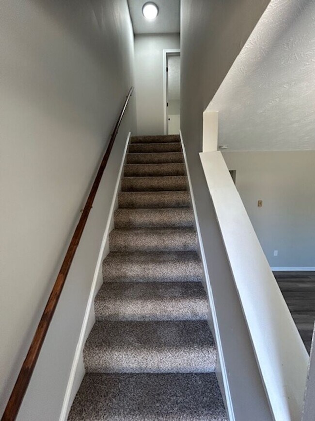 Building Photo - Rent Promotion - $500 off 2nd Month Rent if lease signed by 2/15/26.