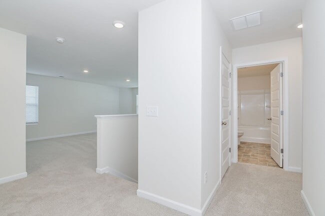 Building Photo - 1115 Sims Dr