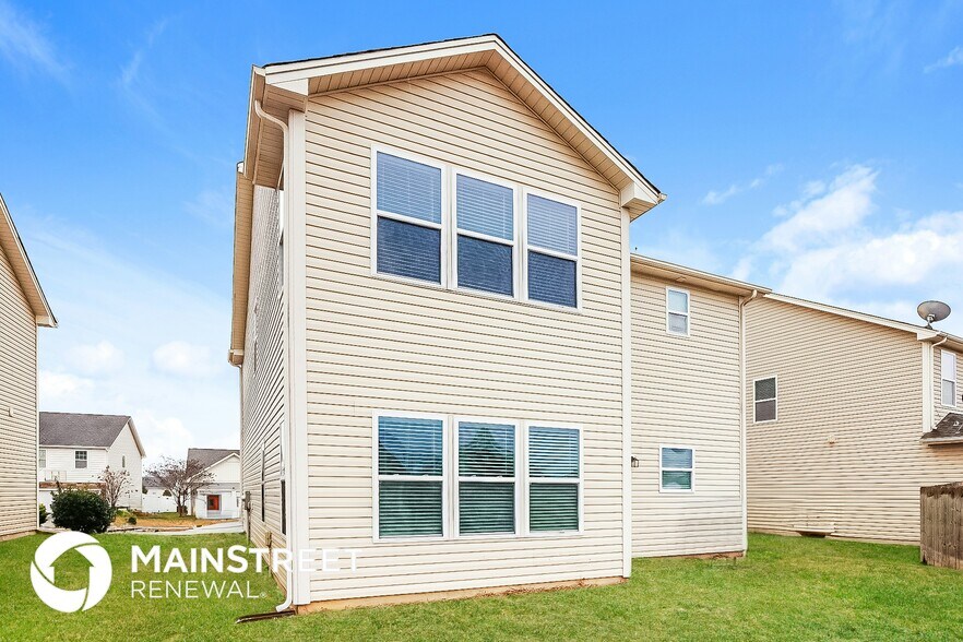 Building Photo - 12876 Mustang Dr