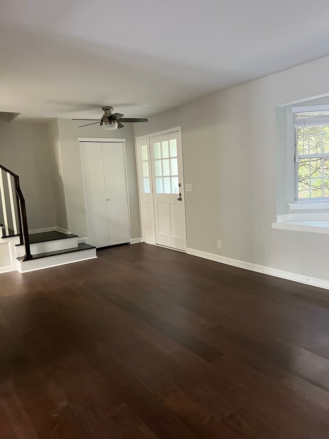 Building Photo - 353 Huntington Ridge Dr