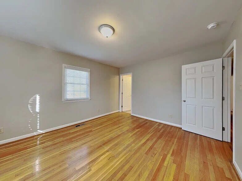 Building Photo - 4807 Vickrey Chapel Rd N