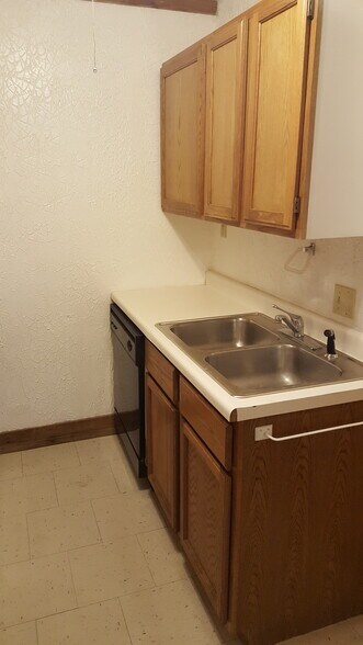 Building Photo - 103 S. Scott St., Apt. A