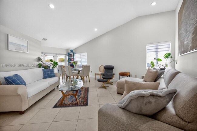 Building Photo - 14610 SW 145th Pl